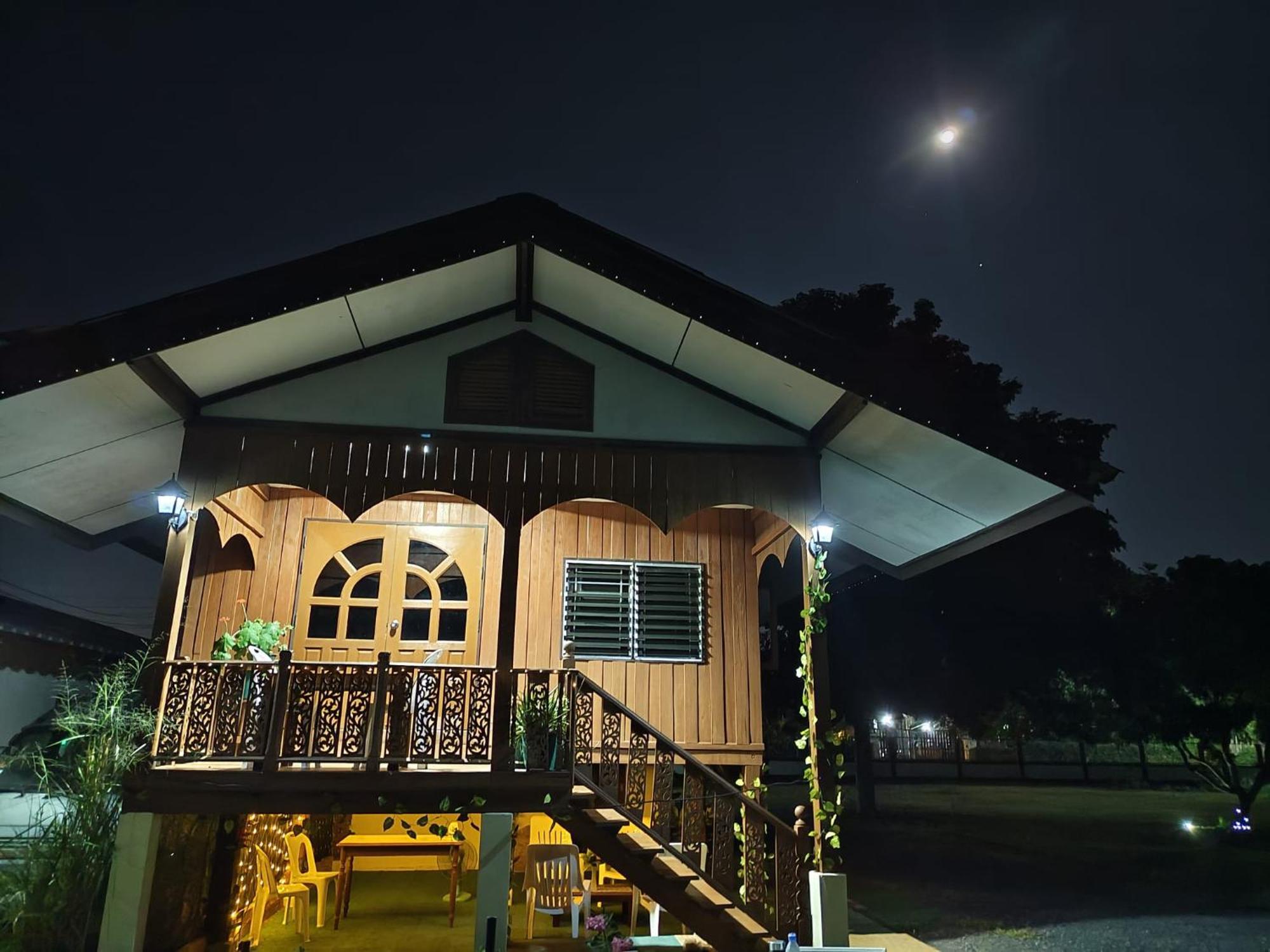 Holiday home Regal Eagle Golf-centric Thai House And Garden Chiang Mai