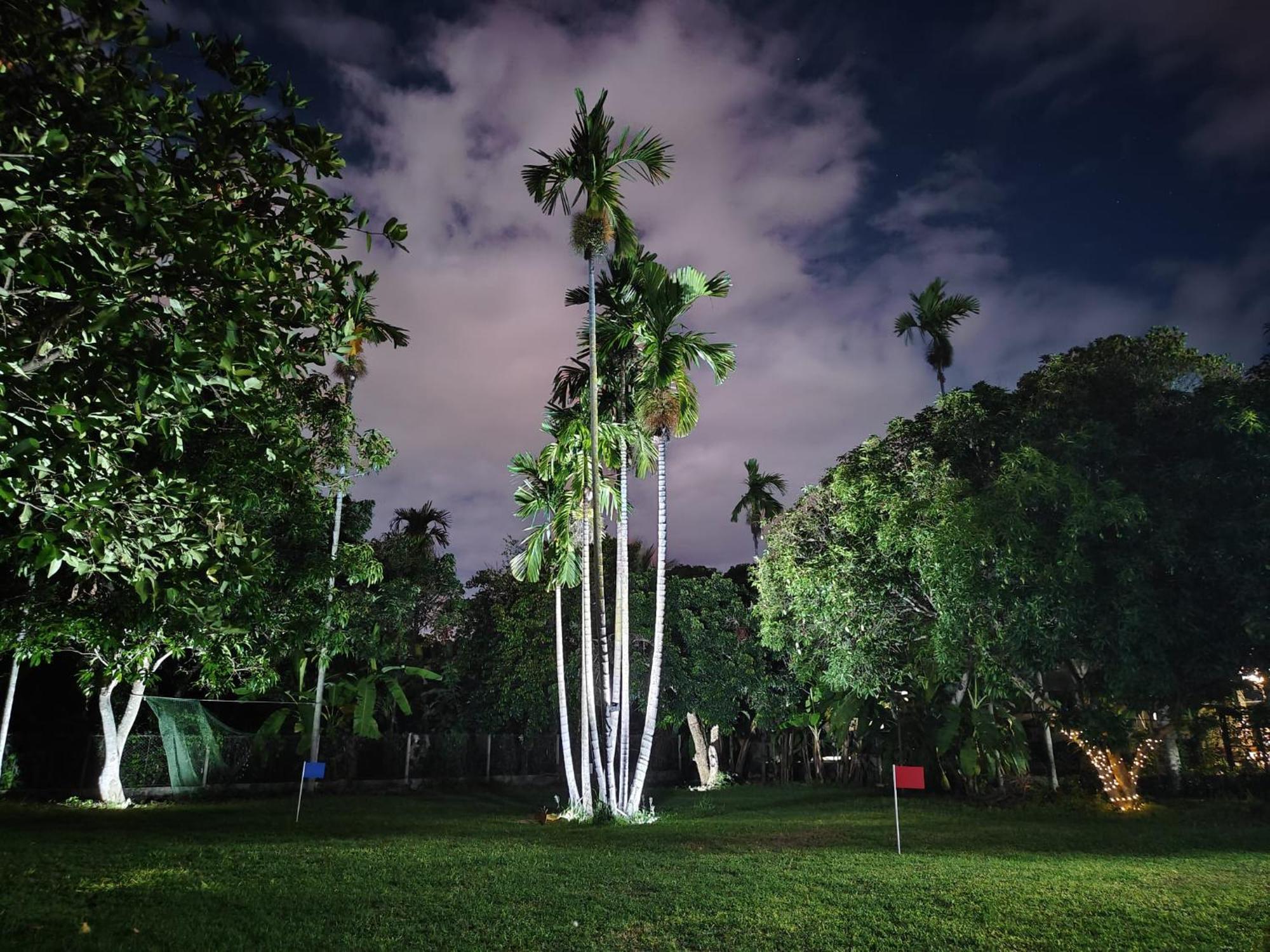 Regal Eagle Golf-centric Thai House And Garden Holiday home *