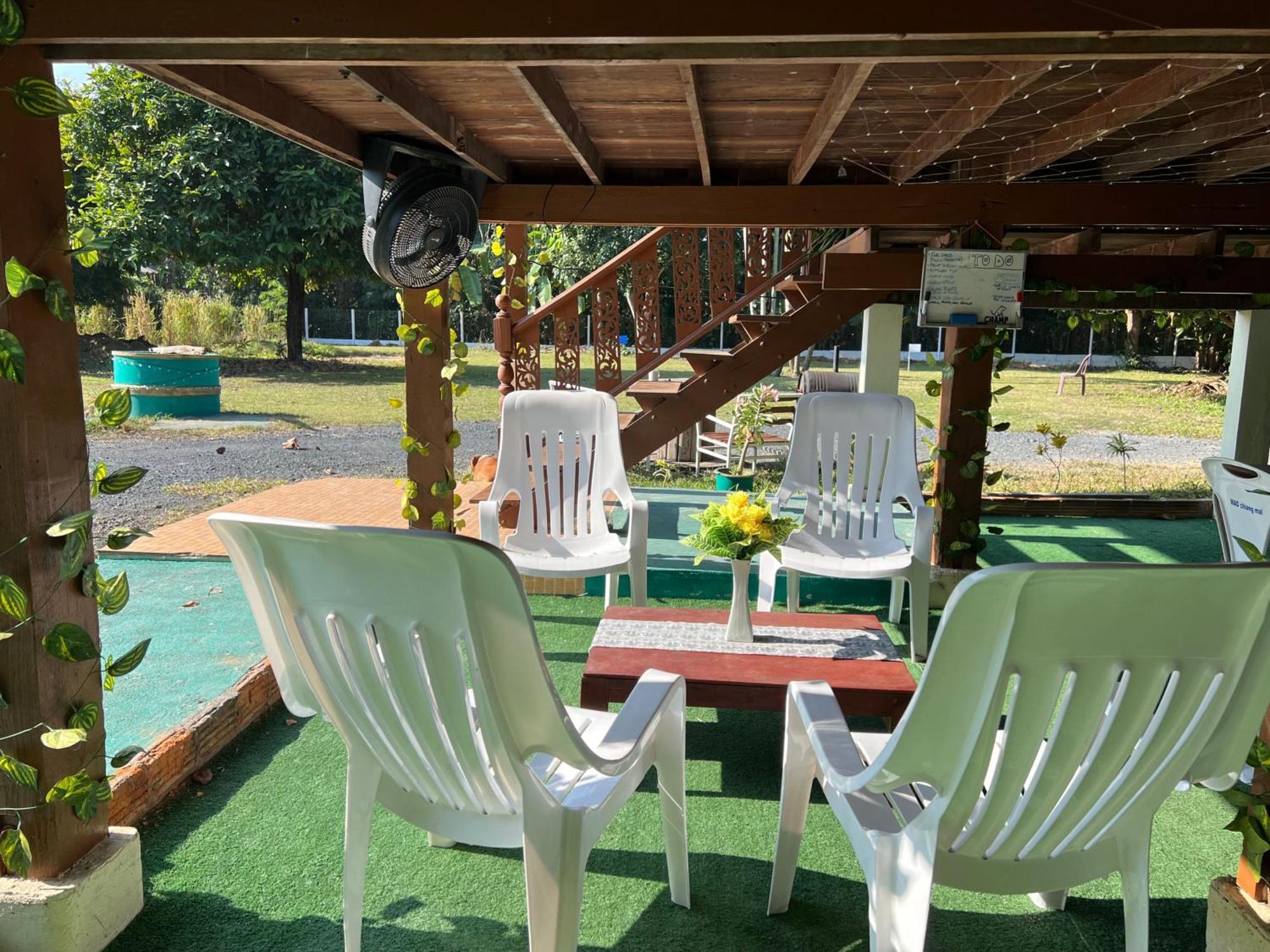 Regal Eagle Golf-centric Thai House And Garden