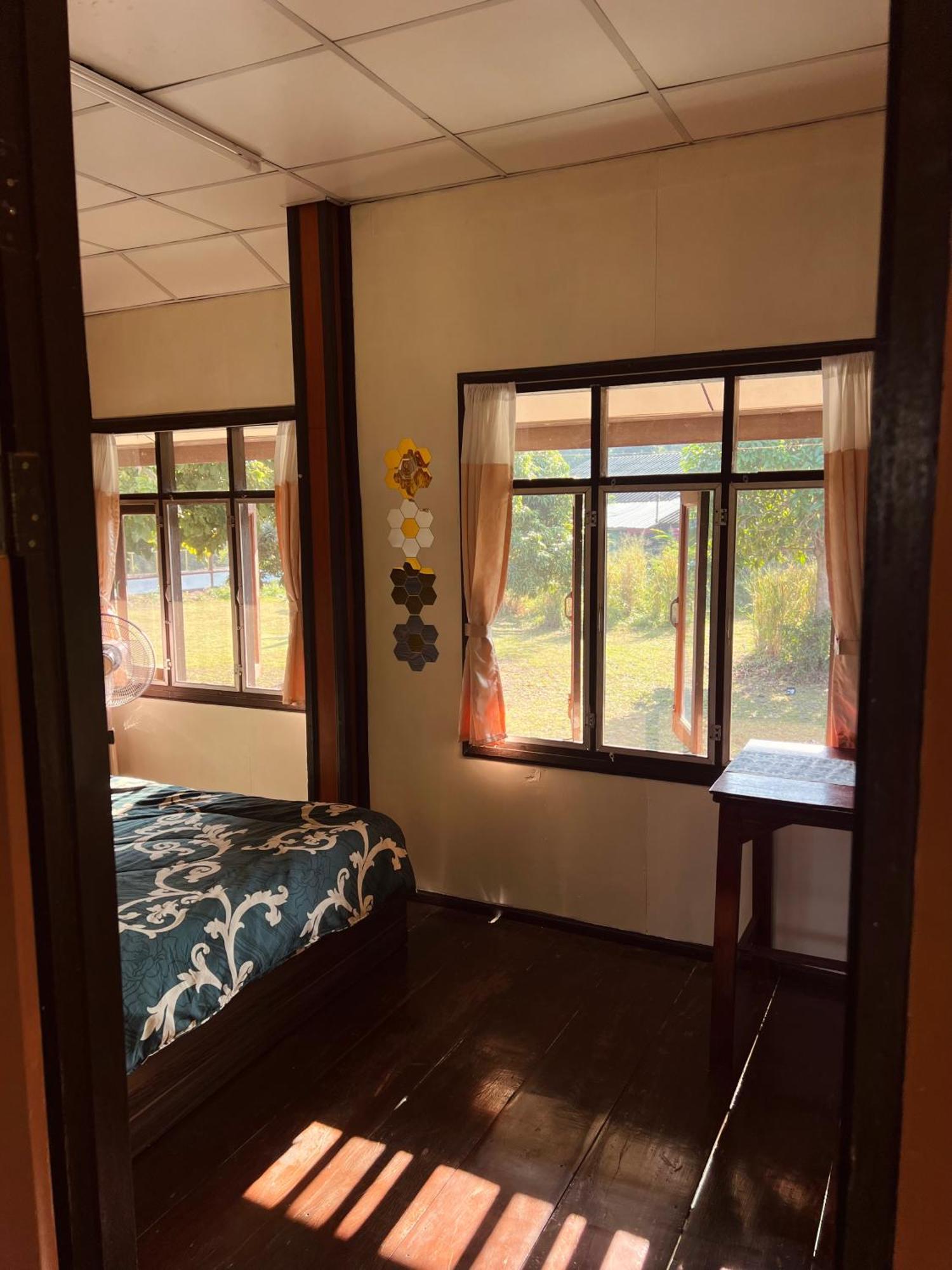 Regal Eagle Golf-centric Thai House And Garden Holiday home *