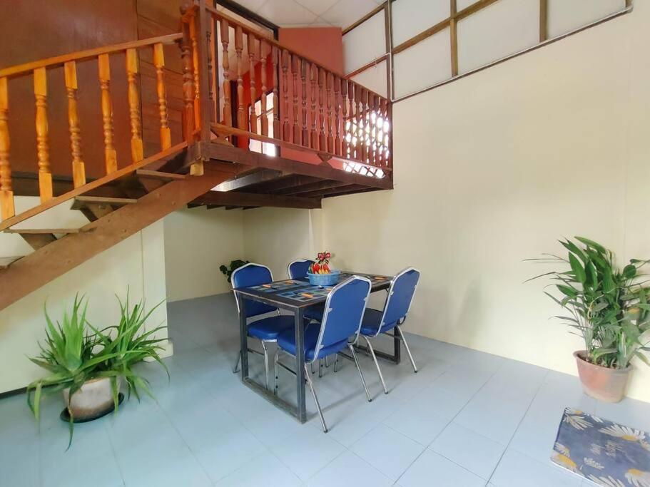 Regal Eagle Golf-centric Thai House And Garden Chiang Mai
