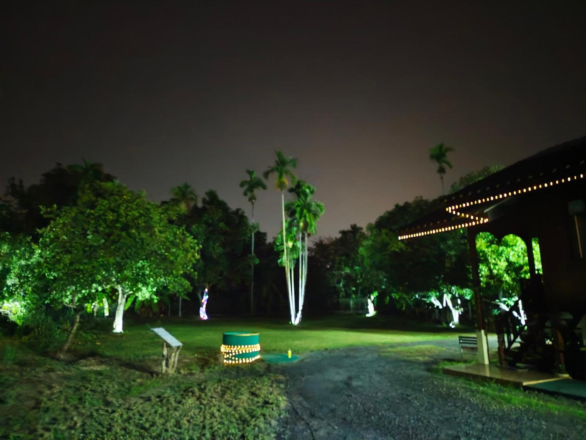 Regal Eagle Golf-centric Thai House And Garden