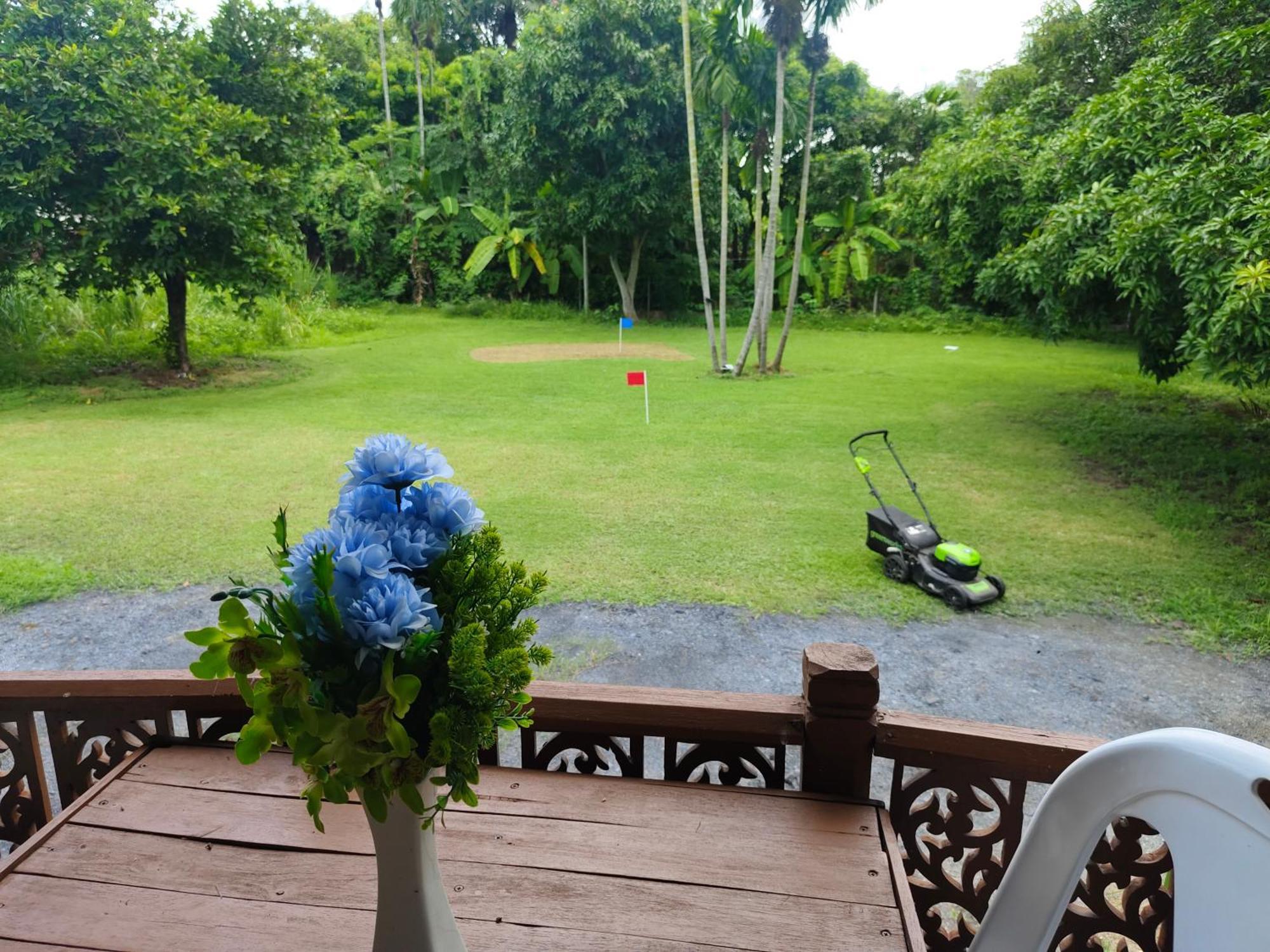 Regal Eagle Golf-centric Thai House And Garden Nhà nghỉ Chiang Mai