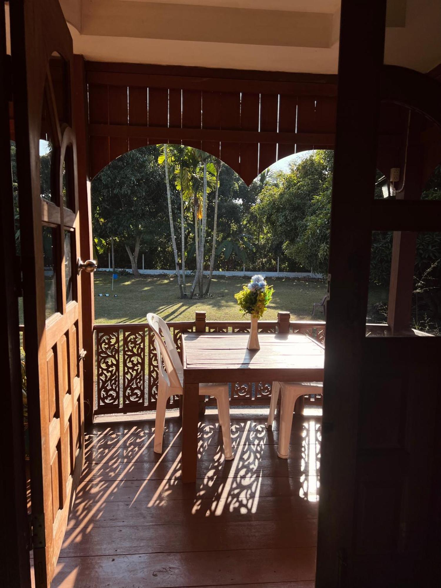 Nhà nghỉ Regal Eagle Golf-centric Thai House And Garden *
